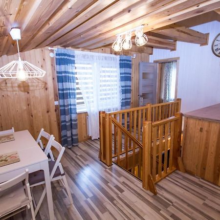 Flower Apartment Ventspils Bagian luar foto