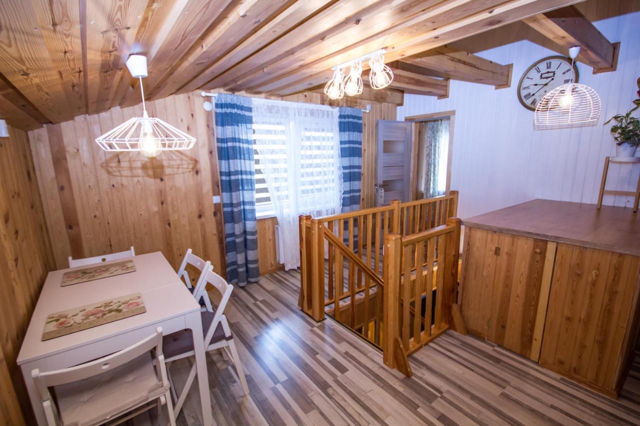 Flower Apartment Ventspils Bagian luar foto