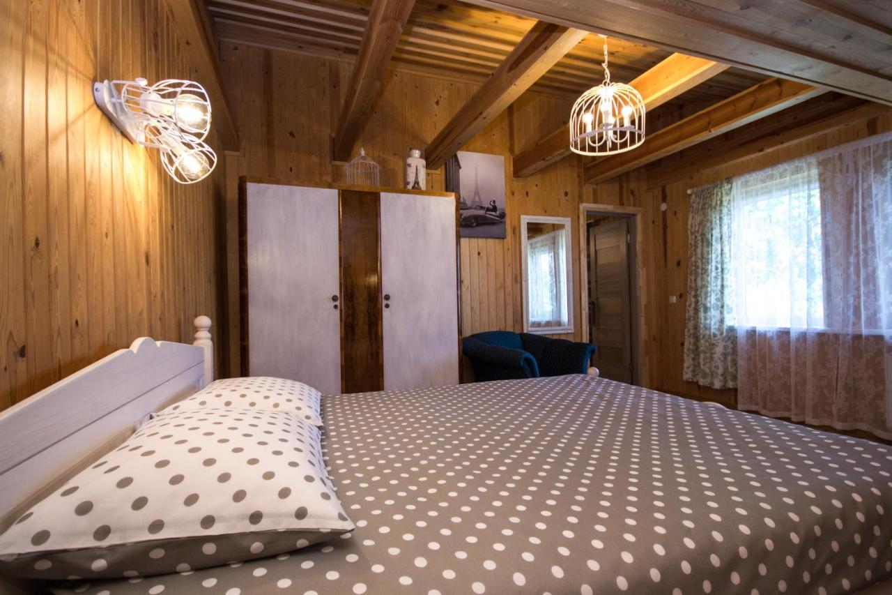 Flower Apartment Ventspils Bagian luar foto